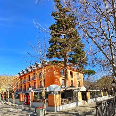 Hospedium Hotel Los Lanceros San Lorenzo de El Escorial Bagian luar foto