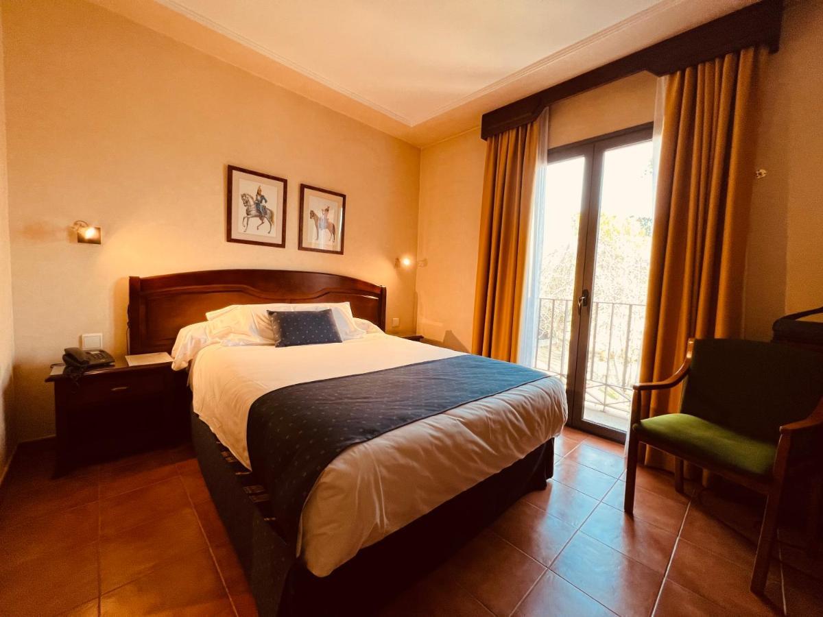 Hospedium Hotel Los Lanceros San Lorenzo de El Escorial Bagian luar foto