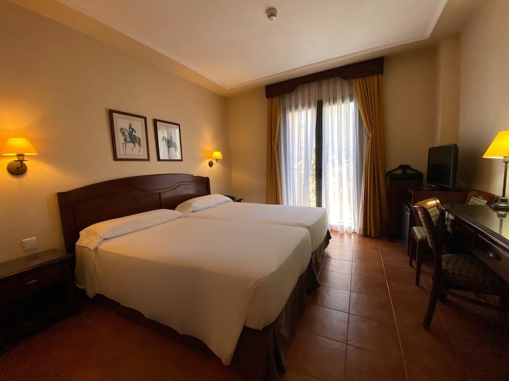 Hospedium Hotel Los Lanceros San Lorenzo de El Escorial Bagian luar foto